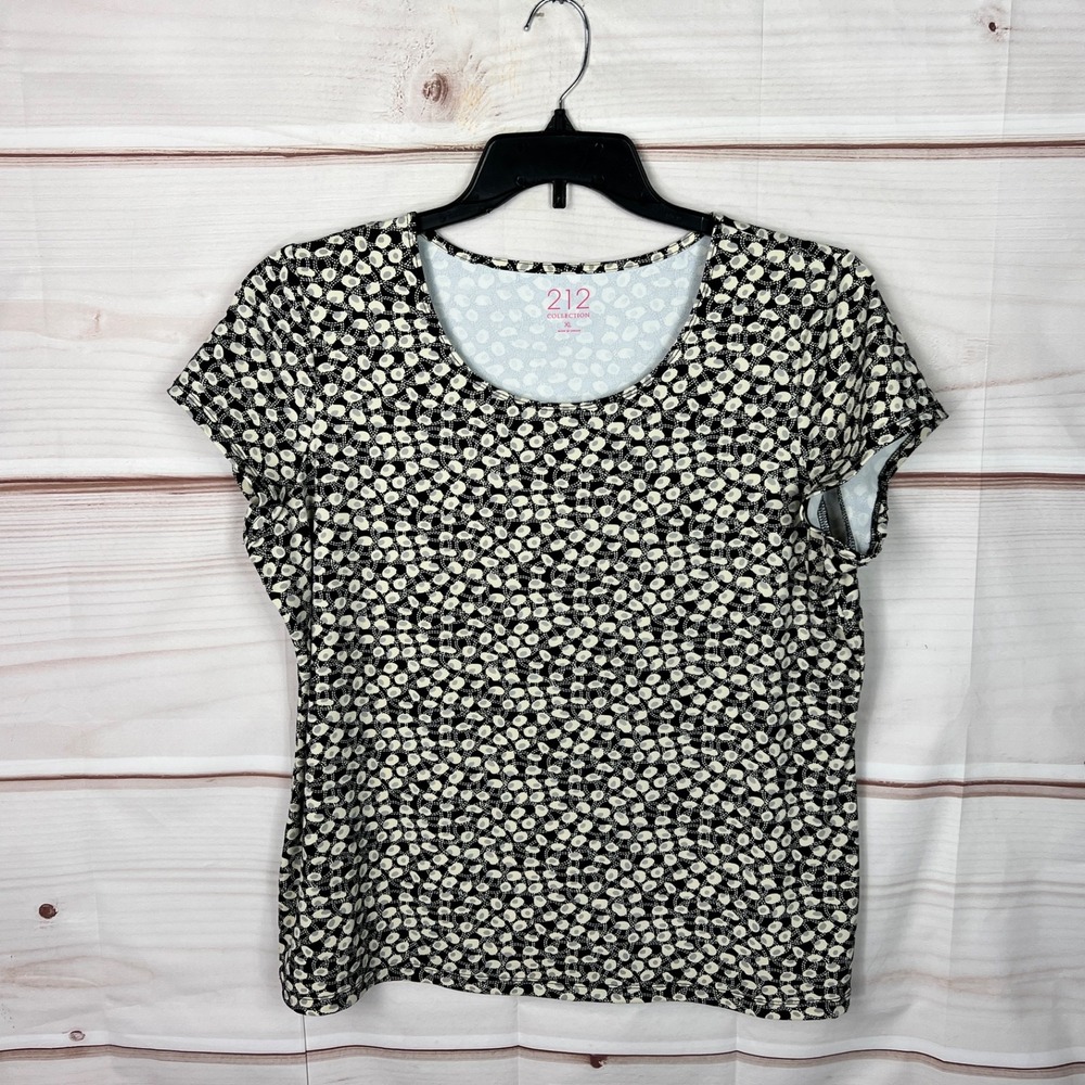 212 Collection Top Womens XL Black Geometric T-Shirt Scoop Neck Stretch Knit